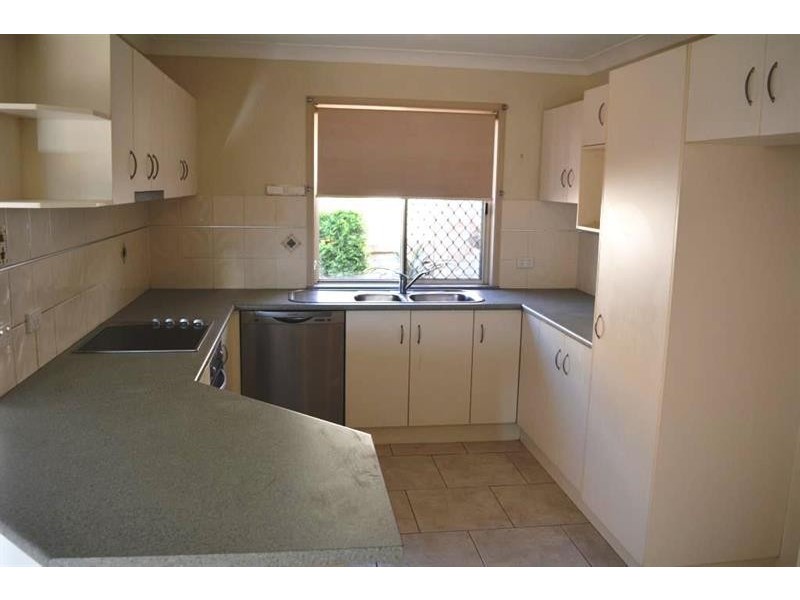 2/34 Melrose Ave, Gorokan NSW 2263