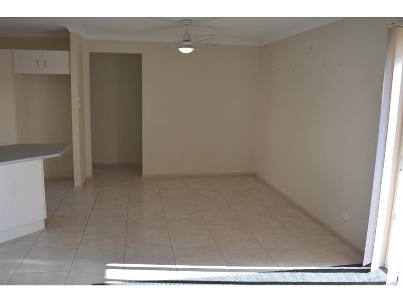 2/34 Melrose Ave, Gorokan NSW 2263