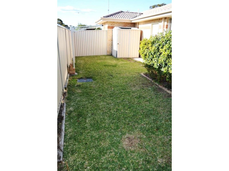 2/34 Melrose Ave, Gorokan NSW 2263