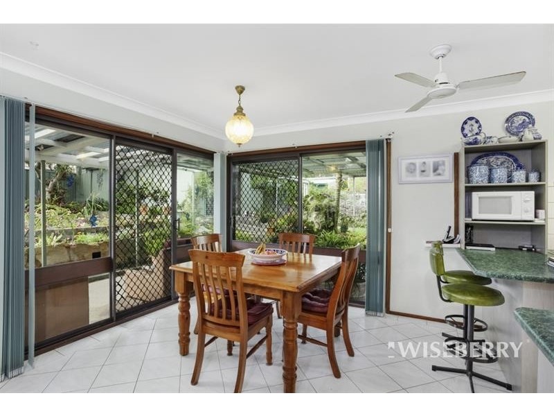 17 Leonard Ave, Toukley NSW 2263