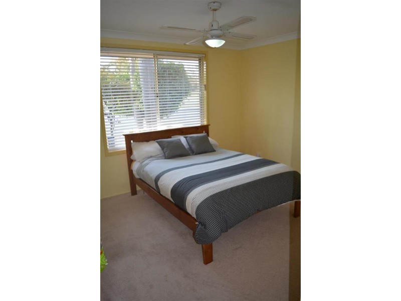 17 Lady Laurel Dr, Blue Haven NSW 2262