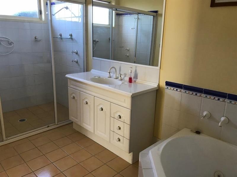 17 Lady Laurel Dr, Blue Haven NSW 2262