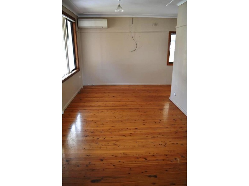 67 Ocean View Rd, Gorokan NSW 2263