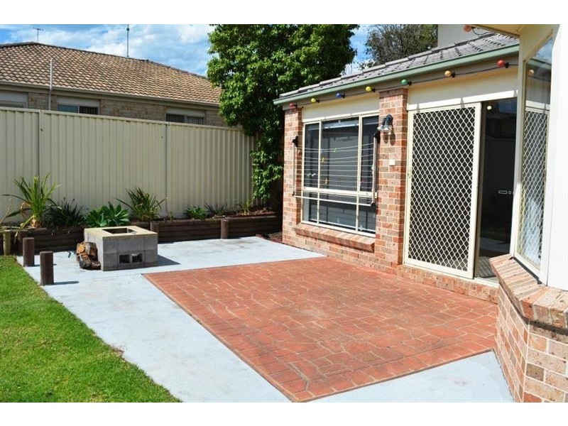 9 Pinehurst Way, Blue Haven NSW 2262