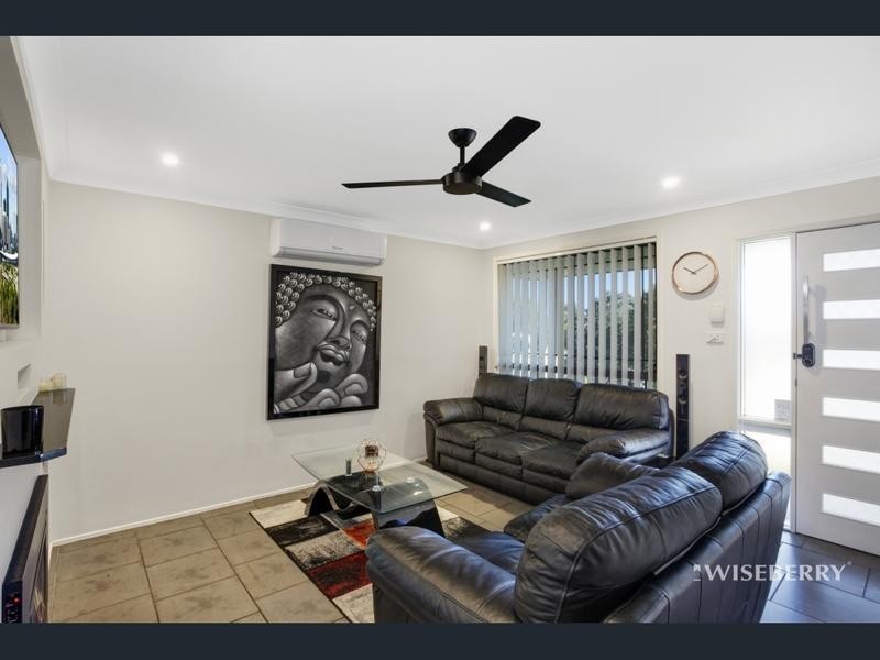54 Nelmes Rd, Blue Haven NSW 2262