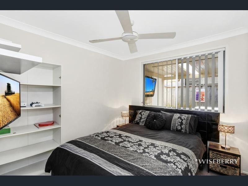 54 Nelmes Rd, Blue Haven NSW 2262