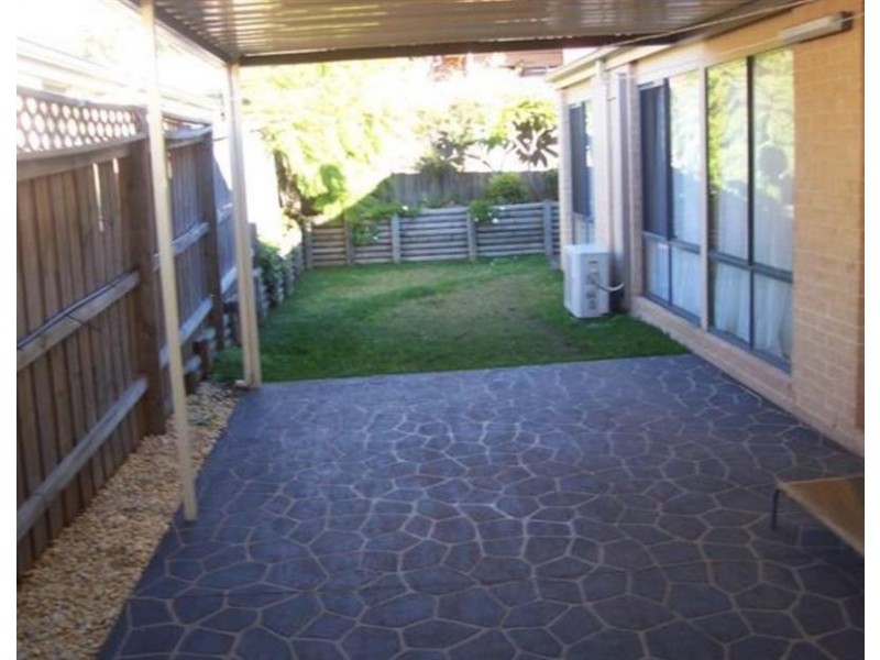 33 Harrington Cl, Watanobbi NSW 2259