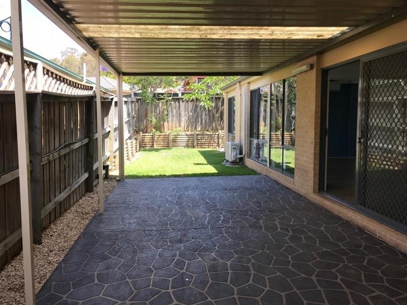 33 Harrington Cl, Watanobbi NSW 2259