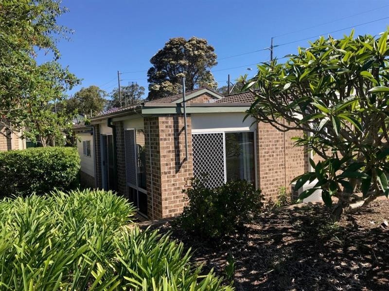 11a Lake Haven Dr, Lake Haven NSW 2263