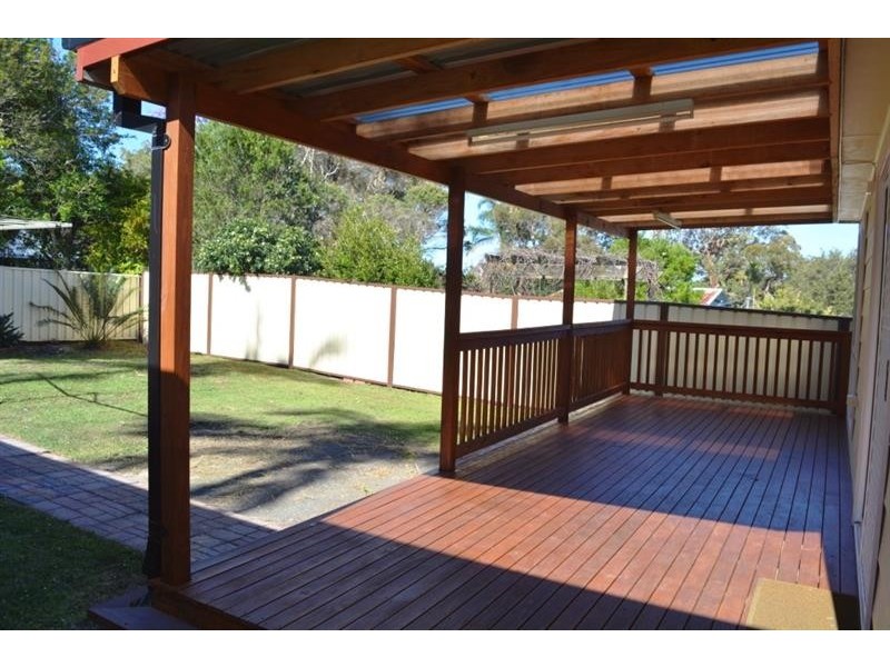 39 Tingira St, Charmhaven NSW 2263