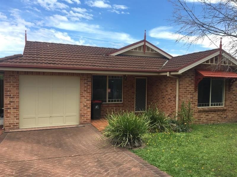18 Roper Rd, Blue Haven NSW 2262