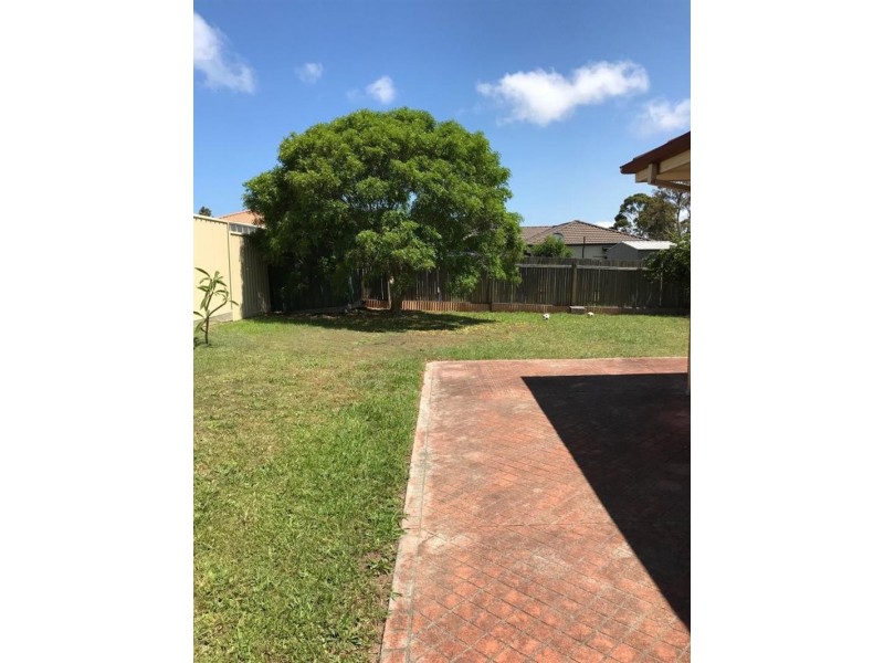 18 Roper Rd, Blue Haven NSW 2262