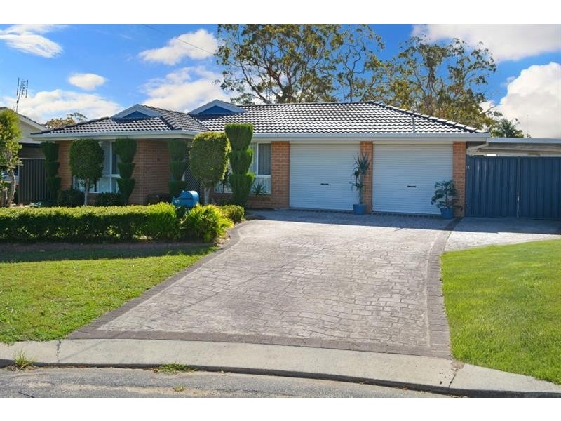 76 Pinehurst Way, Blue Haven NSW 2262