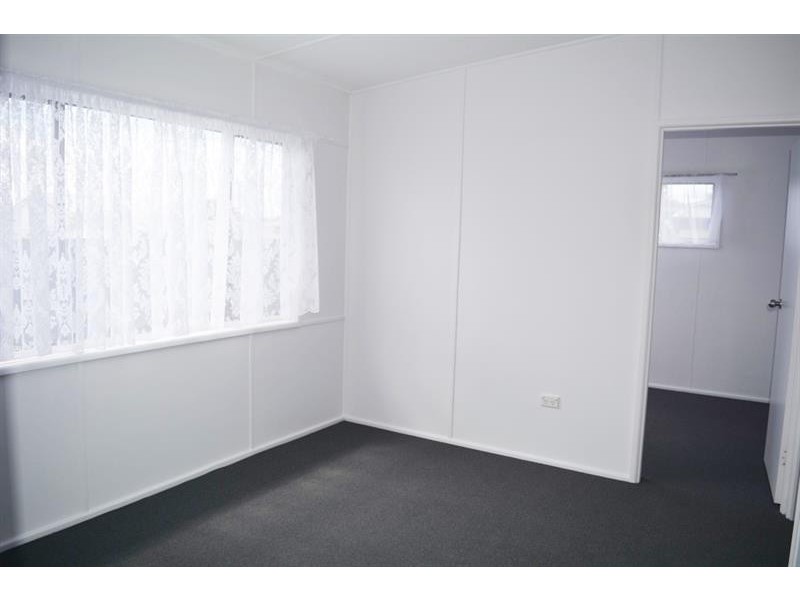 32 Danbury Avenue, Gorokan NSW 2263