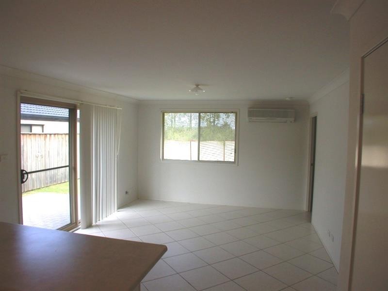 22 Nangar St, Woongarrah NSW 2259