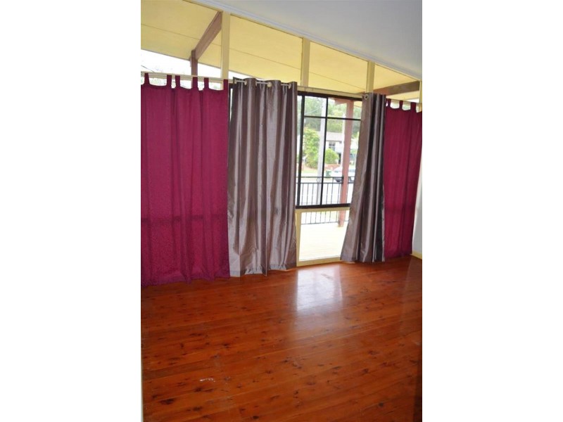 2/79 Budgewoi Rd, Noraville NSW 2263