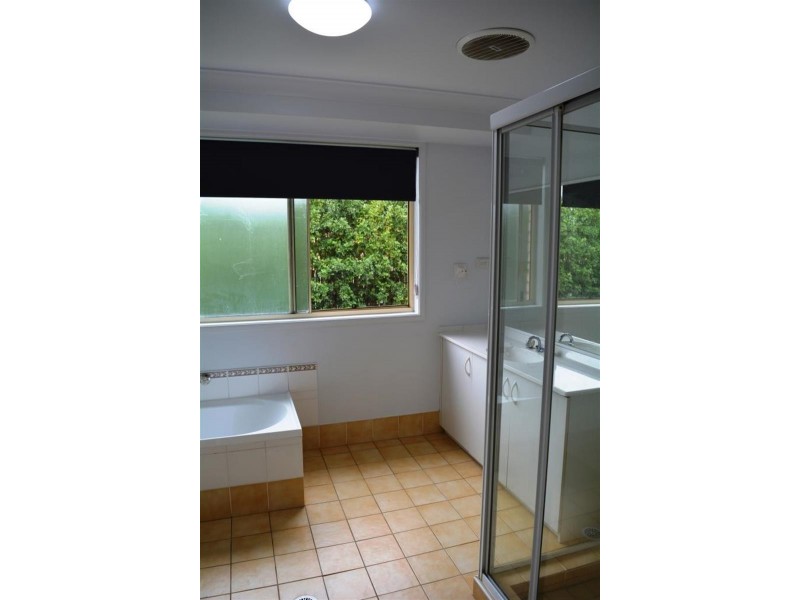 2 Ridgeland Street, Woongarrah NSW 2259