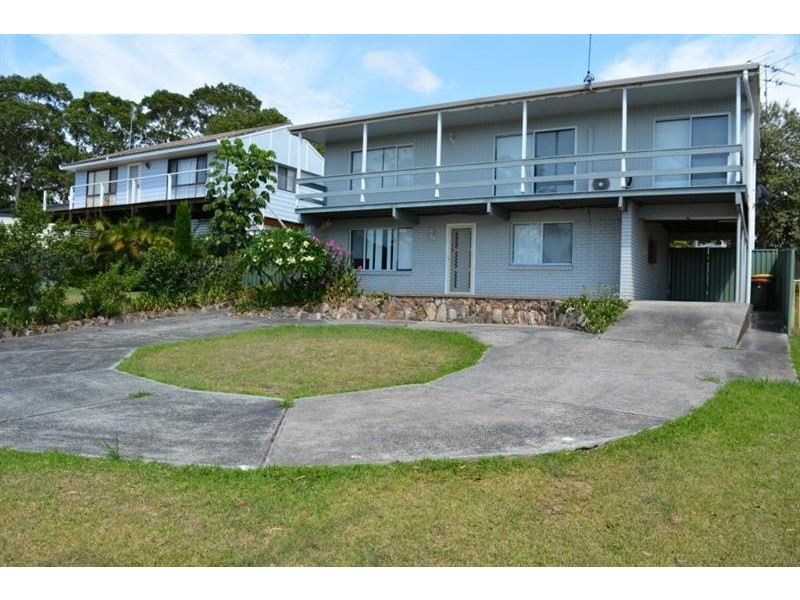 12 Alan Avenue, Charmhaven NSW 2263