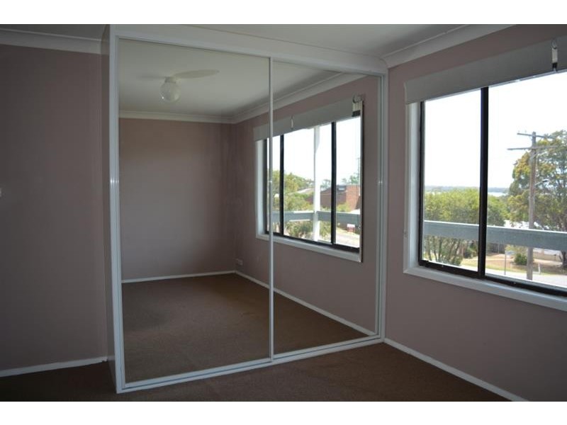 12 Alan Avenue, Charmhaven NSW 2263