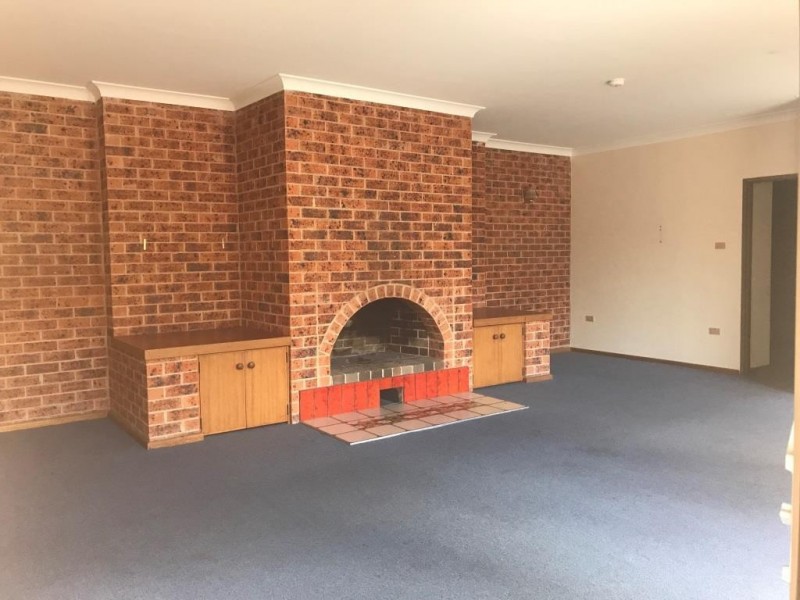 81 Hakone  Rd, Woongarrah NSW 2259