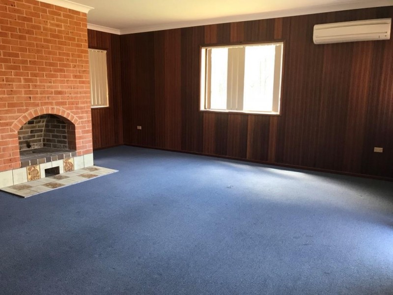 81 Hakone  Rd, Woongarrah NSW 2259