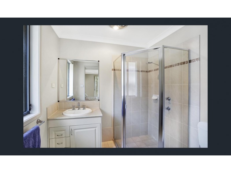 44 Barrington Dr, Woongarrah NSW 2259