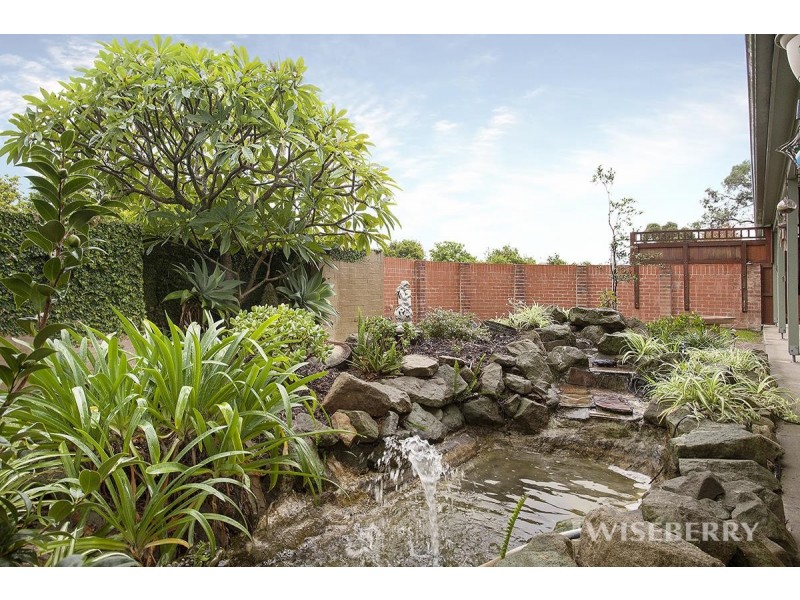 11 Lake Haven Dr, Gorokan NSW 2263