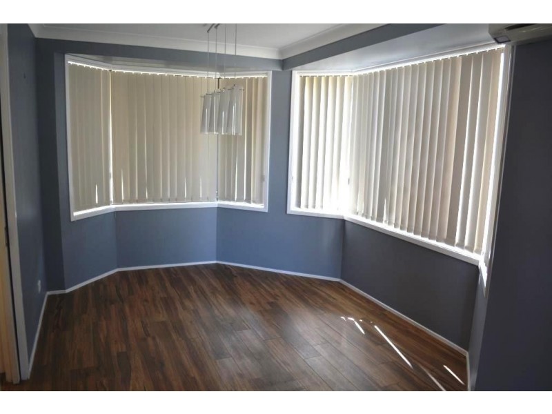 14 Yarra Pl, Wadalba NSW 2259