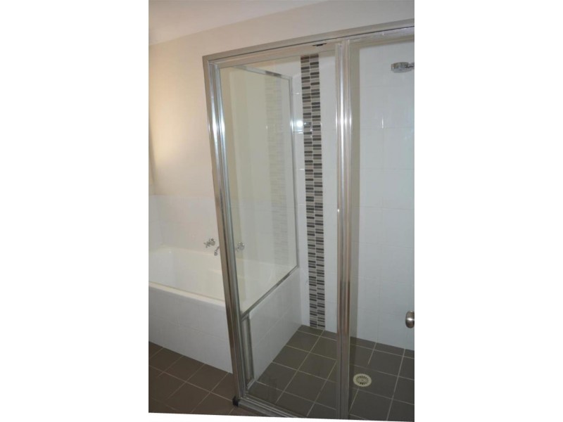 14 Yarra Pl, Wadalba NSW 2259