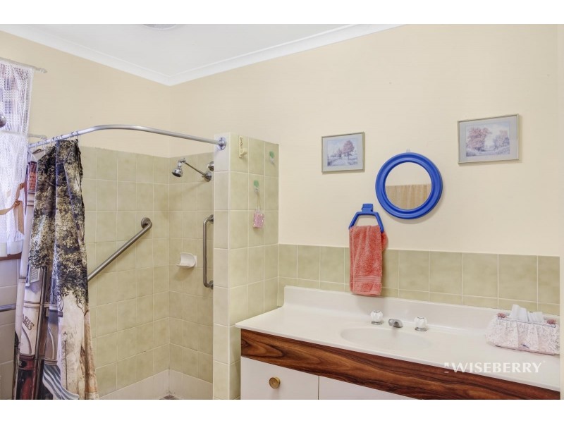 48 Gilbert Avenue, Gorokan NSW 2263