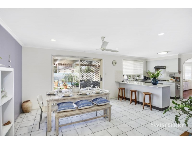 4 Telopea Close, Lake Haven NSW 2263
