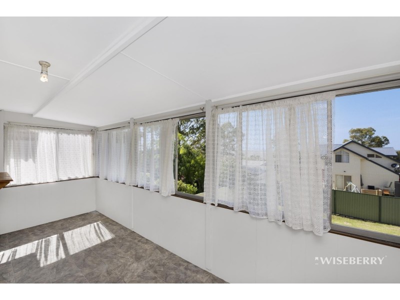18 Odette Avenue, Gorokan NSW 2263