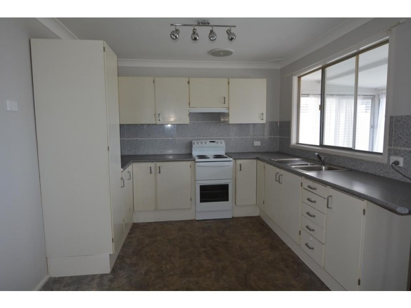 18 Odette Avenue, Gorokan NSW 2263