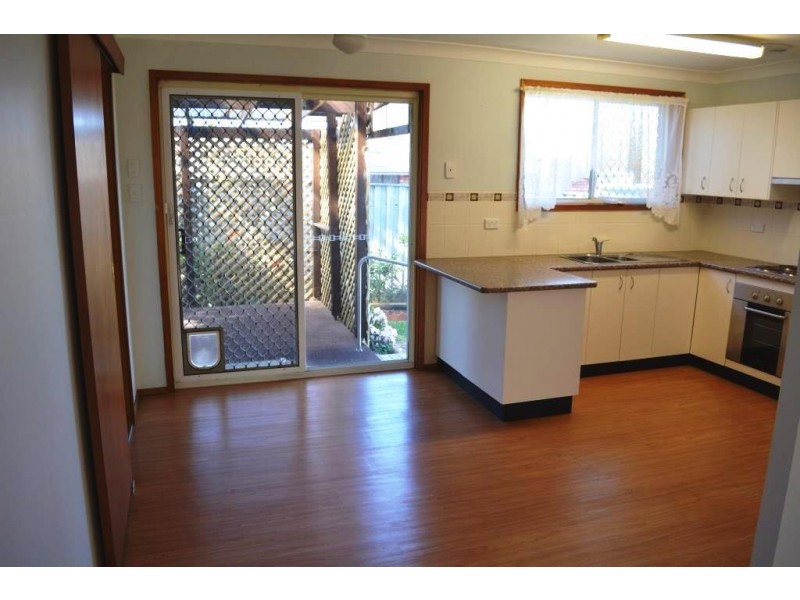 2/31 Balmoral Drive, Gorokan NSW 2263