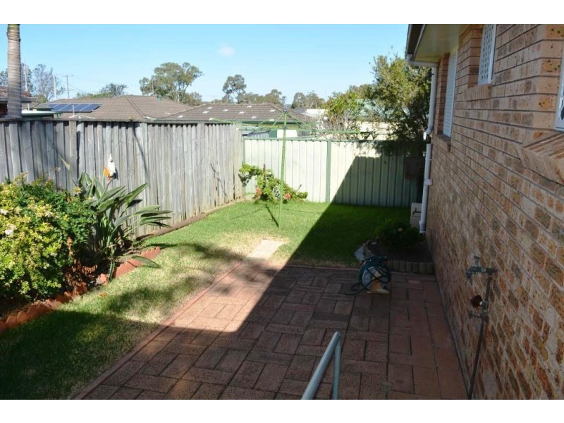 2/31 Balmoral Drive, Gorokan NSW 2263
