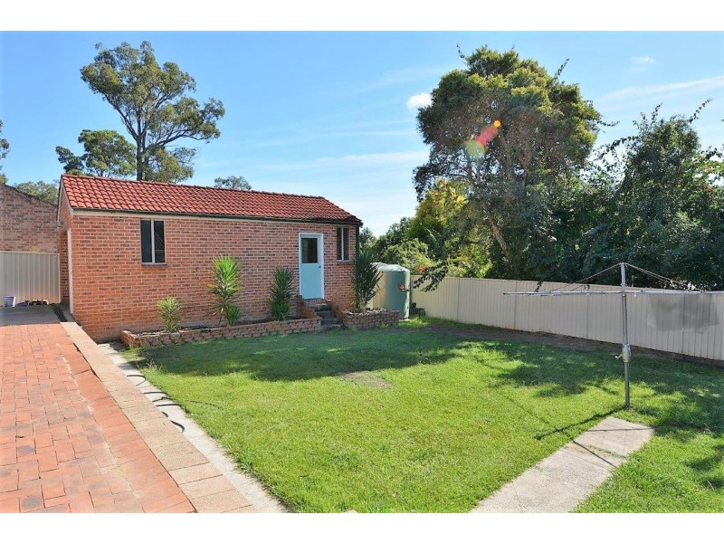 8 Golf Links Drive, Watanobbi NSW 2259