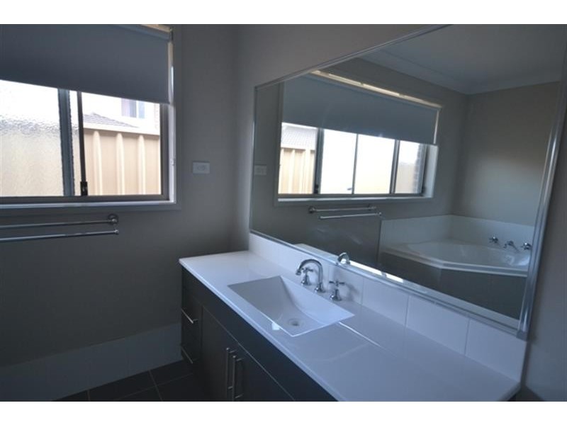 3 Merimbula  Place, Woongarrah NSW 2259
