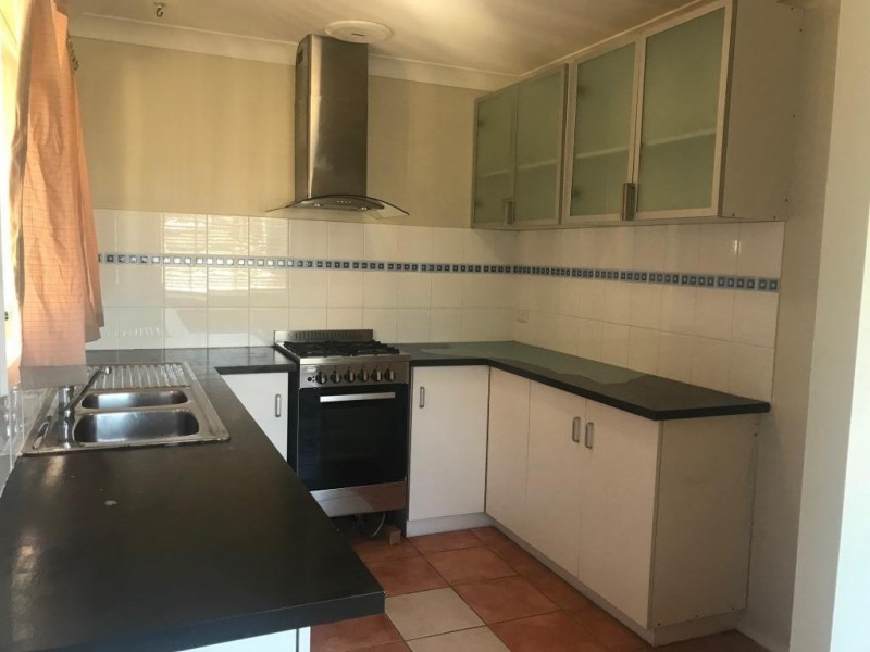 23 Albatross Road, Berkeley Vale NSW 2261