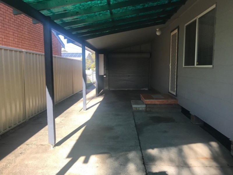 23 Albatross Road, Berkeley Vale NSW 2261