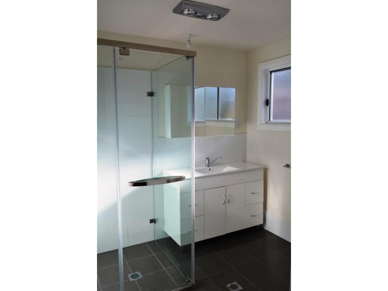 24 Harwood Close, Mannering Park NSW 2259