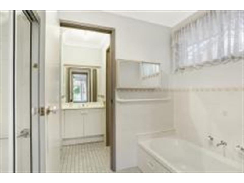 6 Bishop Street, Lake Haven NSW 2263