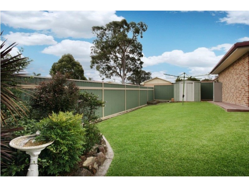 6 Bishop Street, Lake Haven NSW 2263