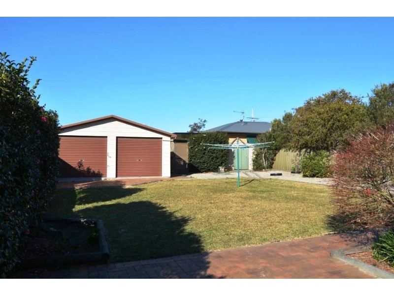 15 Kanimbla Avenue, Charmhaven NSW 2263
