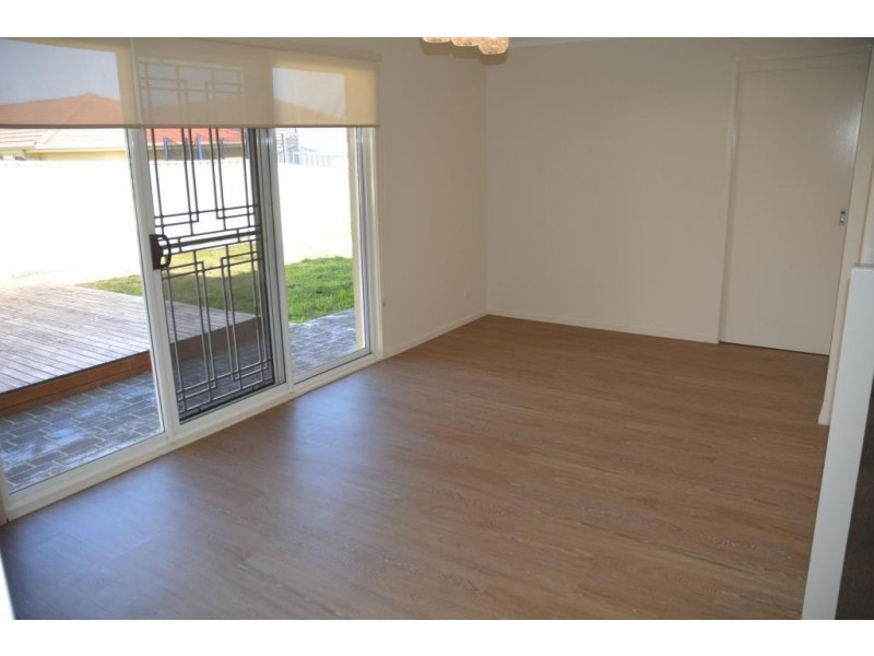 10 Vulcan Close, Hamlyn Terrace NSW 2259