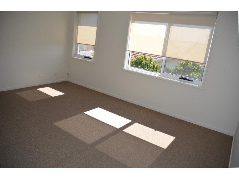 10 Vulcan Close, Hamlyn Terrace NSW 2259