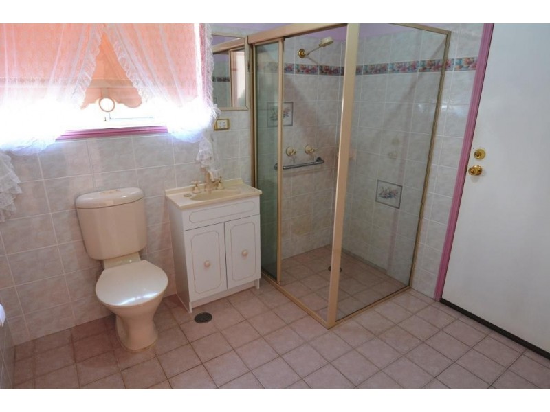 10 Bensley Close, Lake Haven NSW 2263