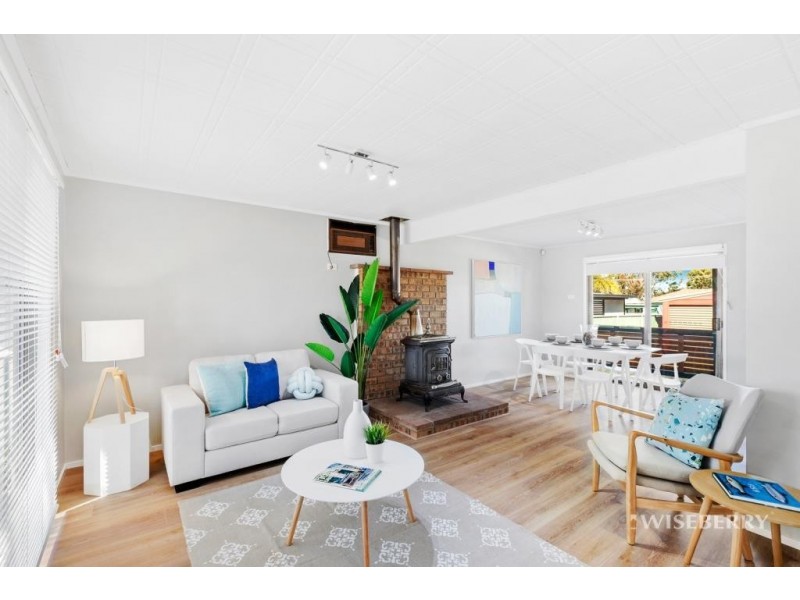 50 Charmhaven Avenue, Charmhaven NSW 2263