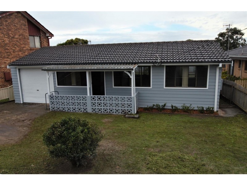 114 Wallarah Road, Gorokan NSW 2263