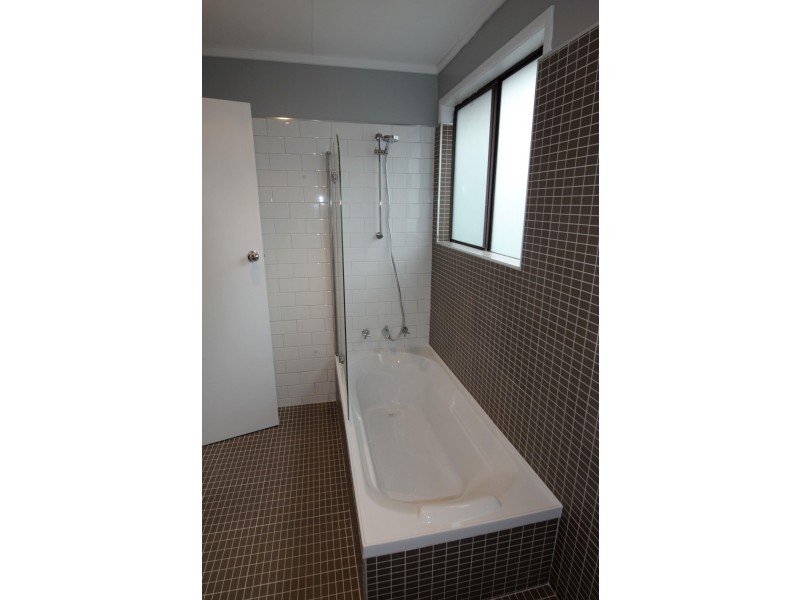 114 Wallarah Road, Gorokan NSW 2263