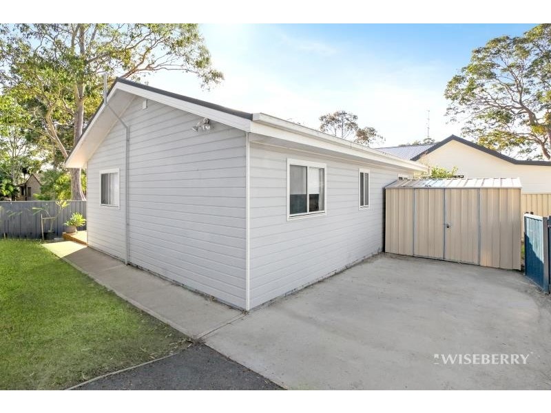 1a Blackford Avenue, Kanwal NSW 2259